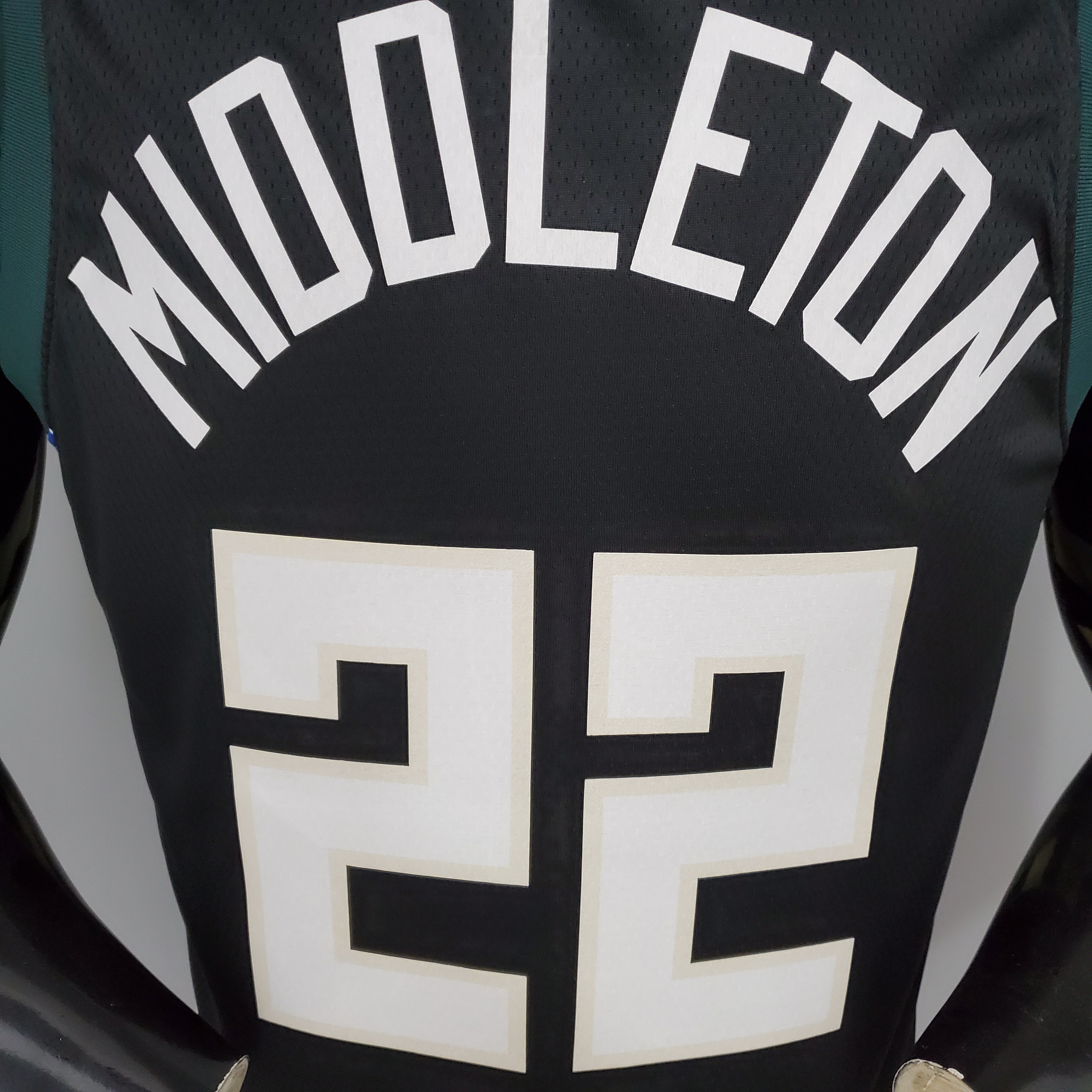 Khris Middleton Milwaukee Bucks Swingman Jersey Black