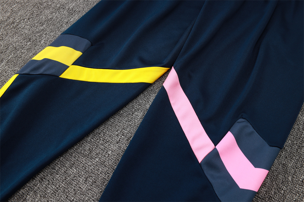 Juventus Kids Training Suit 24/25