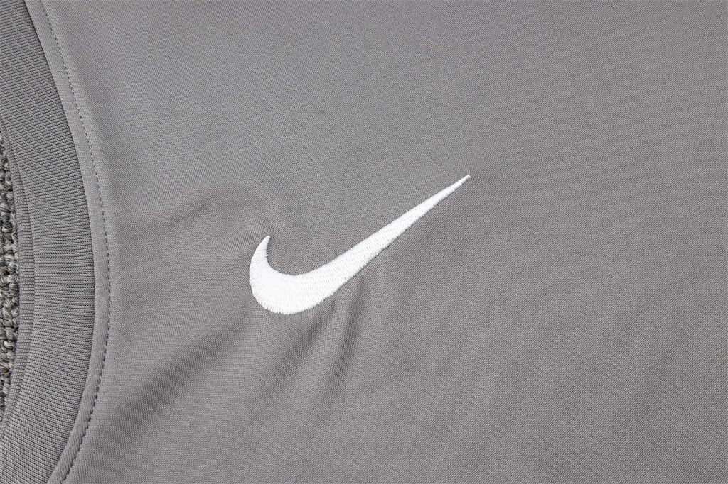 Tottenham Hotspur Training Jersey 24/25