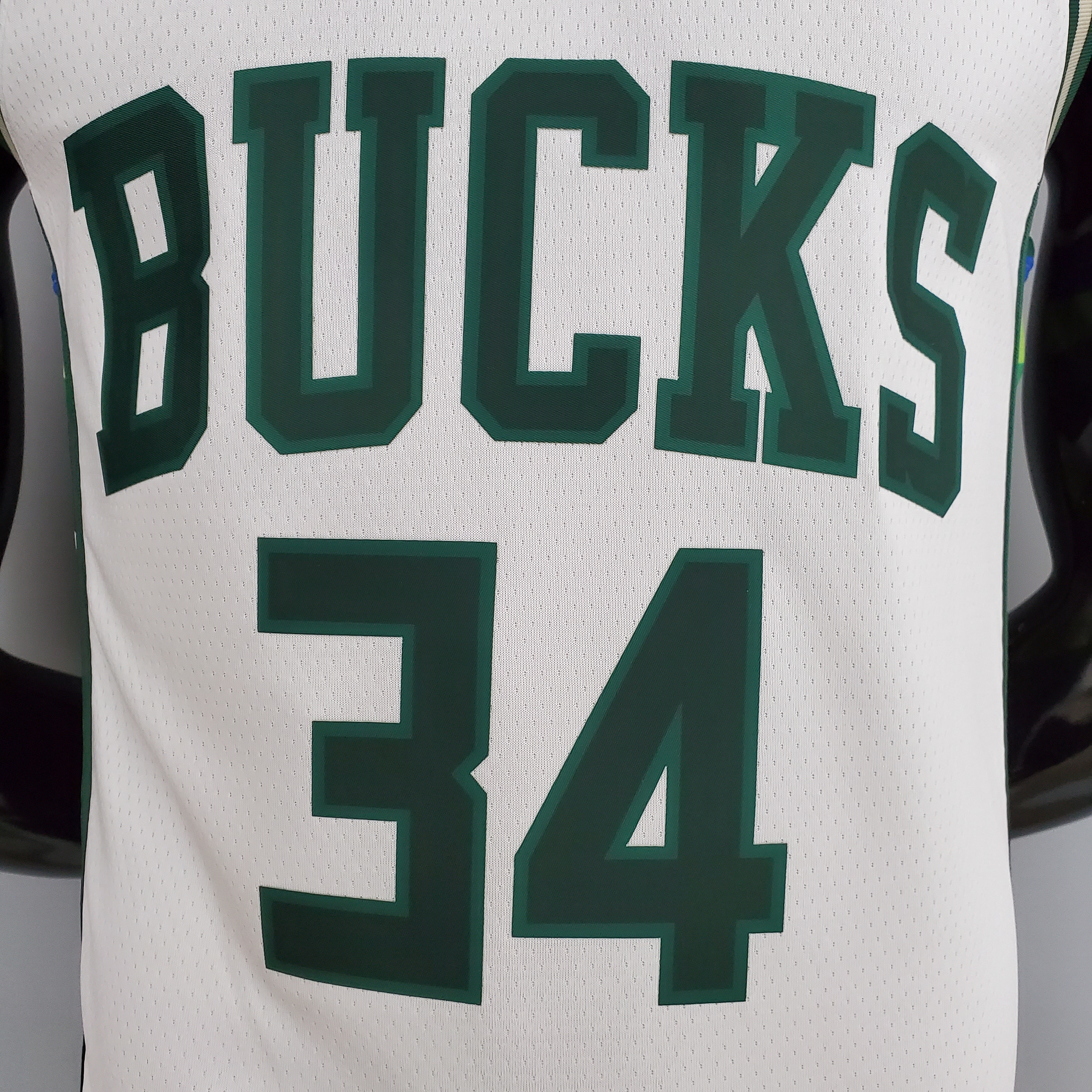 Giannis Antetokounmpo Milwaukee Bucks 2021/22 Swingman Jersey White