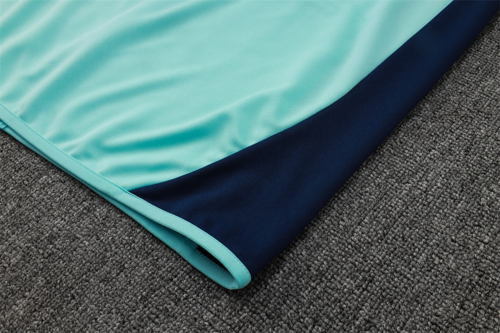 Manchester United Training Jacket 24/25