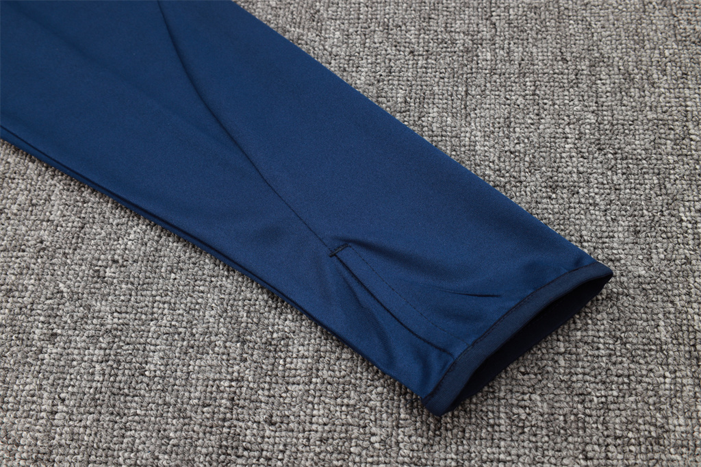 Manchester United Kids Training Suit 24/25