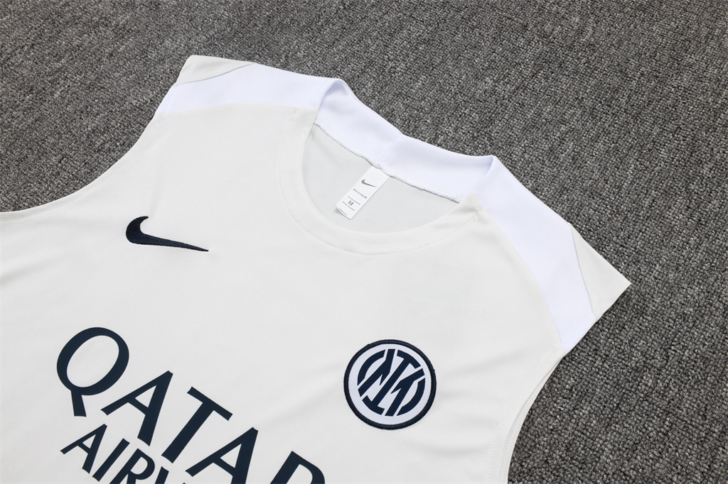 Inter Milan Training Jersey 24/25