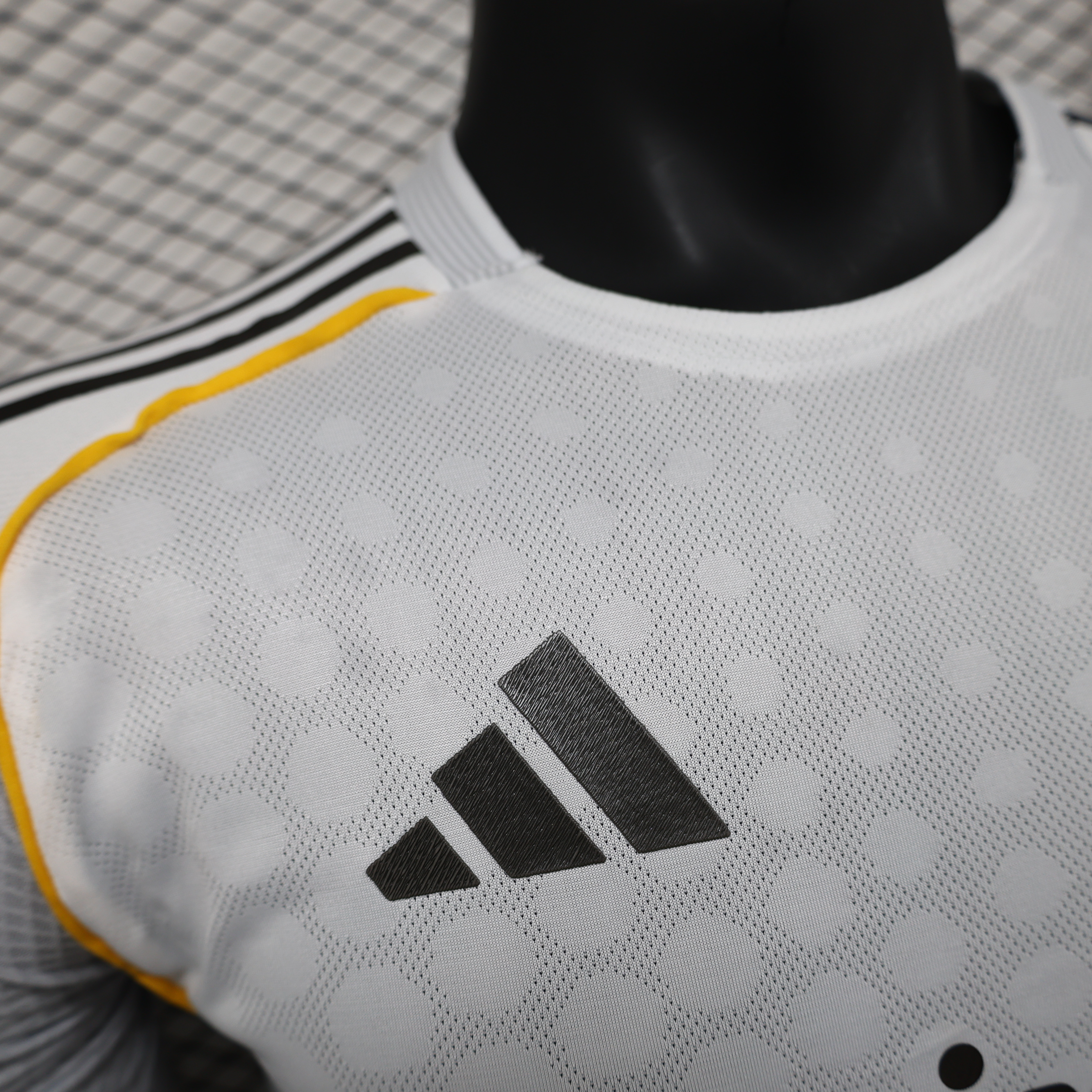 Real Madrid Home Player Jersey 25/26