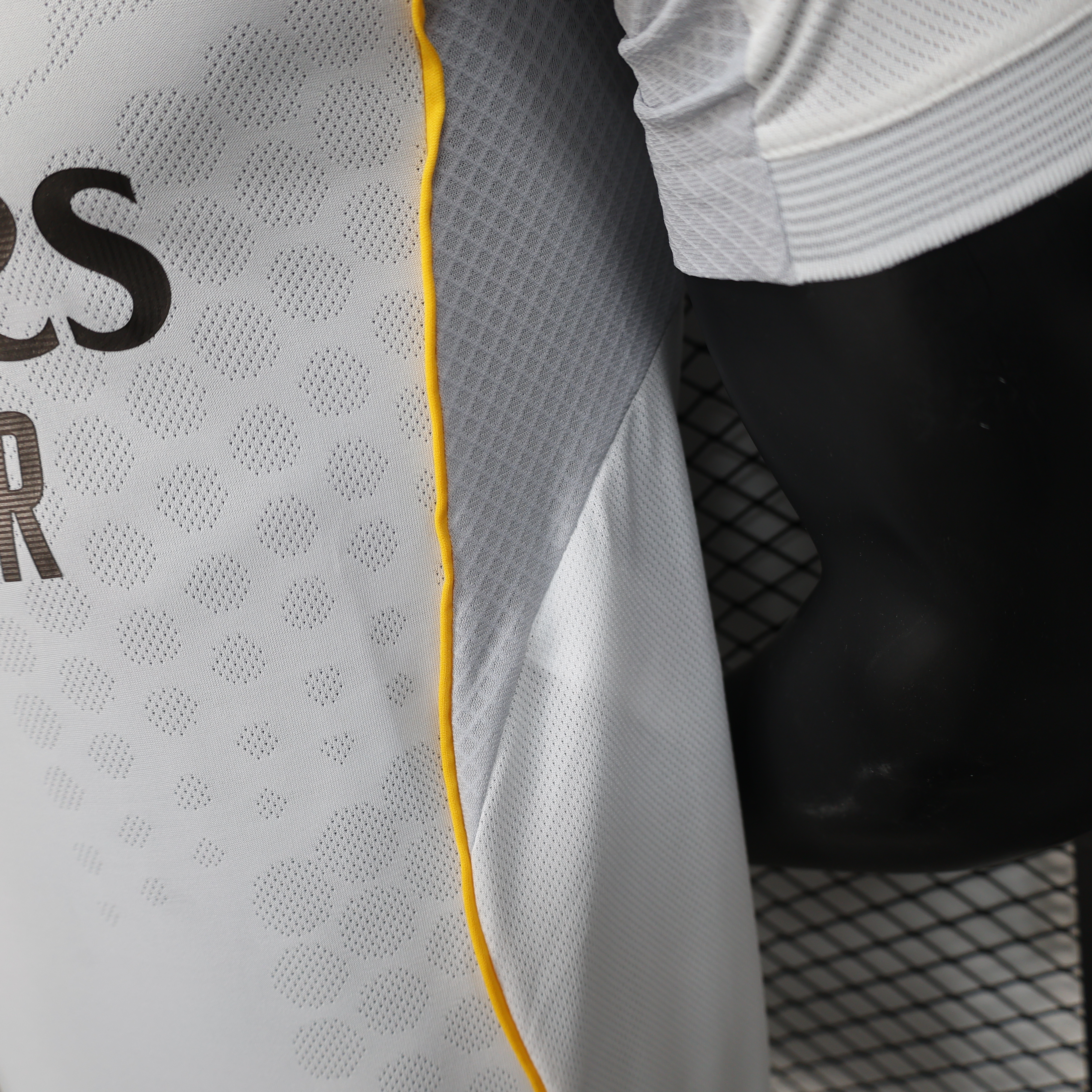 Real Madrid Home Player Jersey 25/26