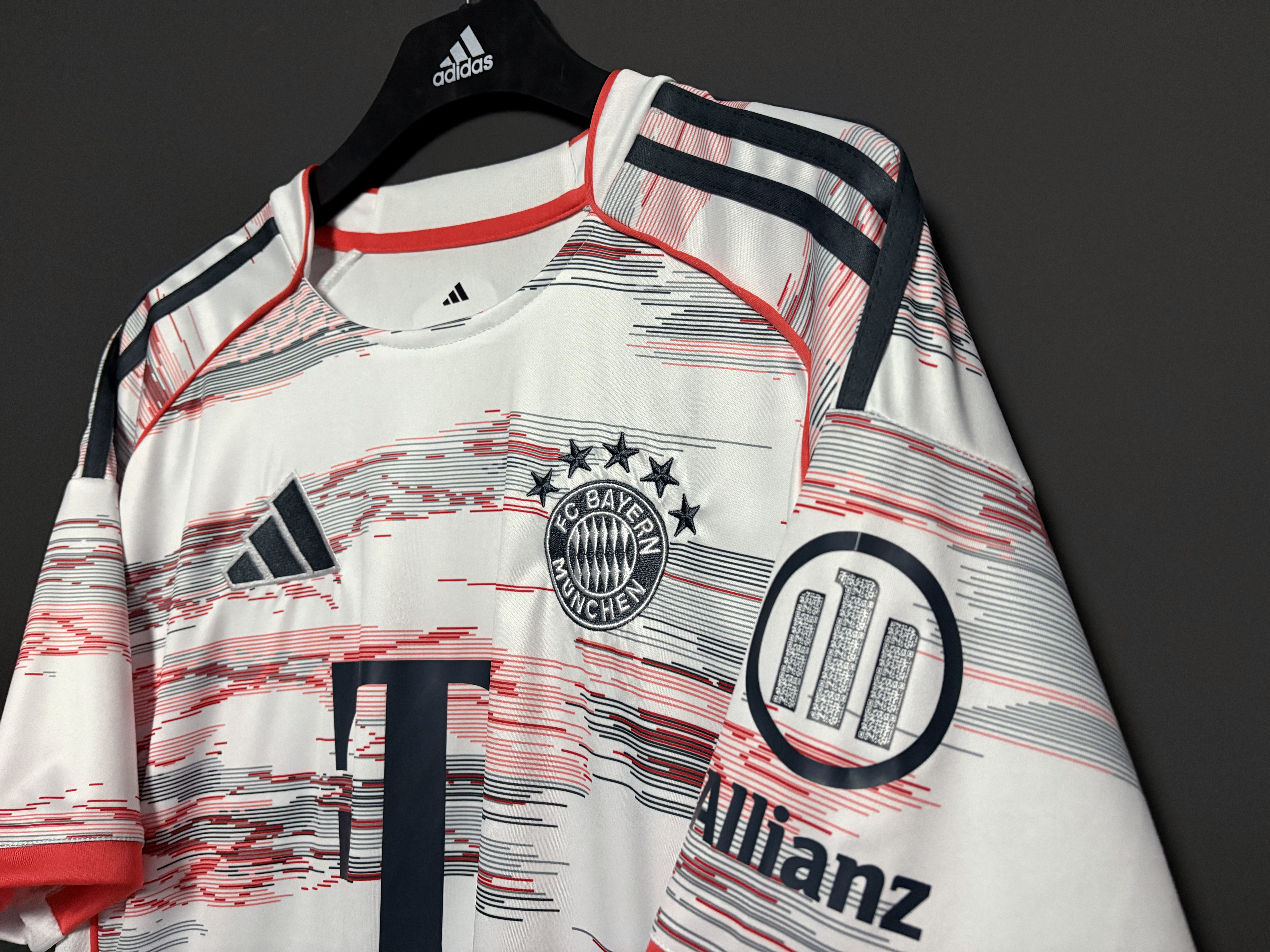 Bayern Munich Away Women Jersey 25/26