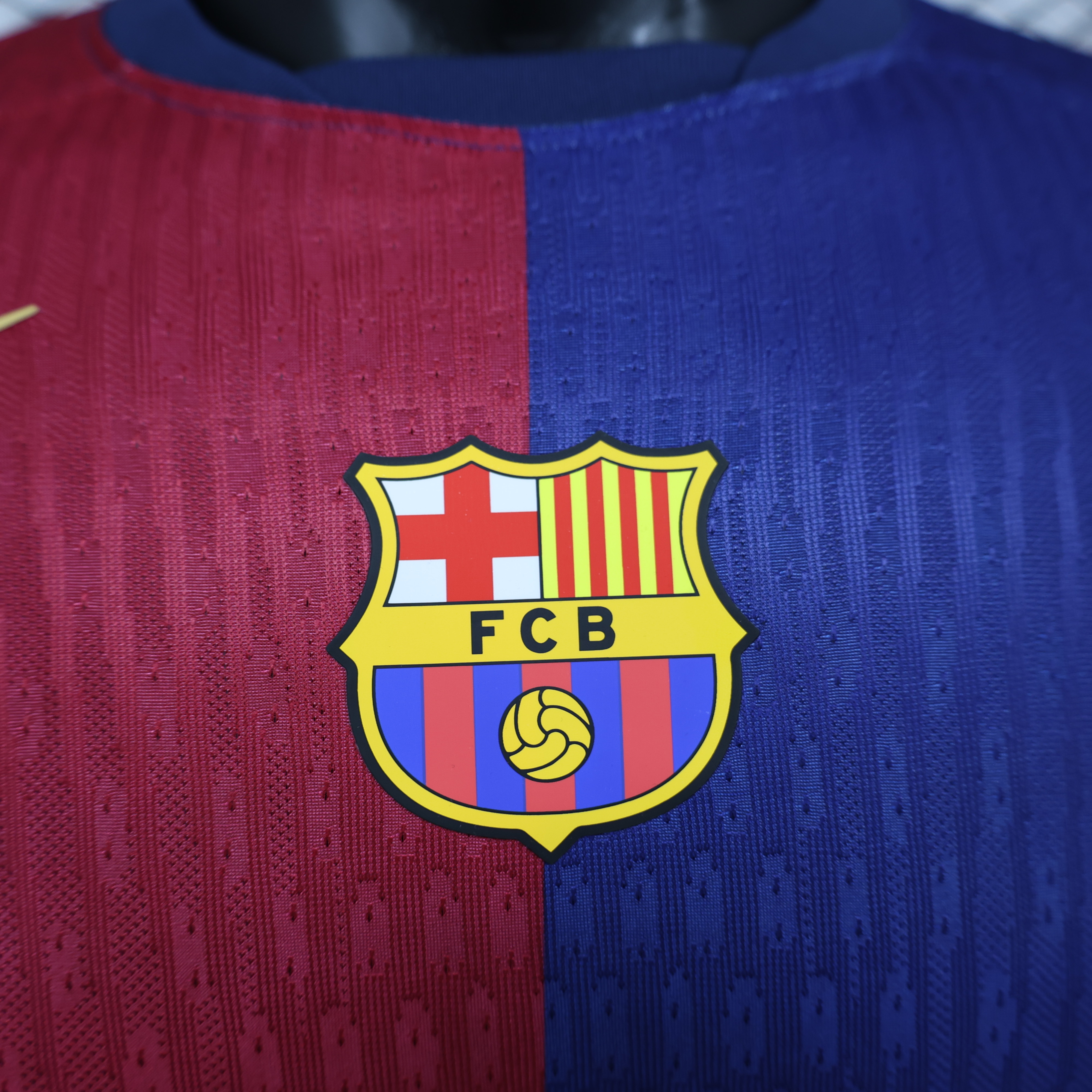 24-25 Barcelona Home Soccer Jersey Player Edition Long Sleeve