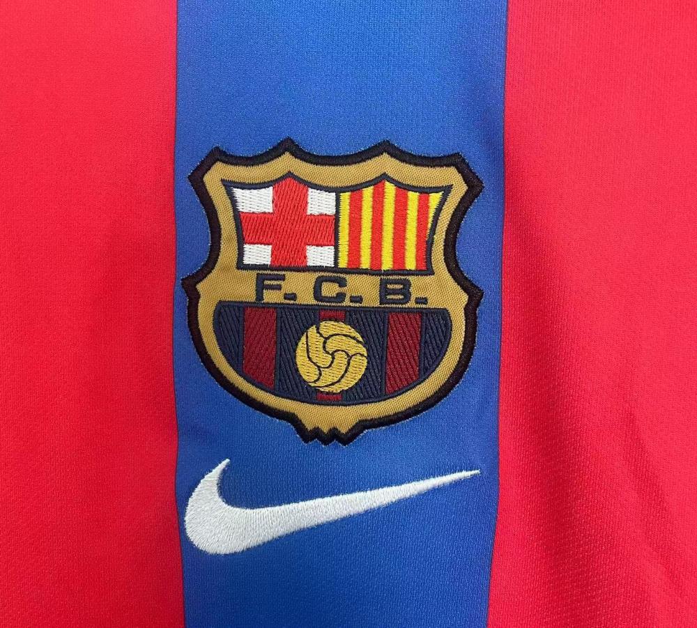 Barcelona Retro Home Jersey 01/02