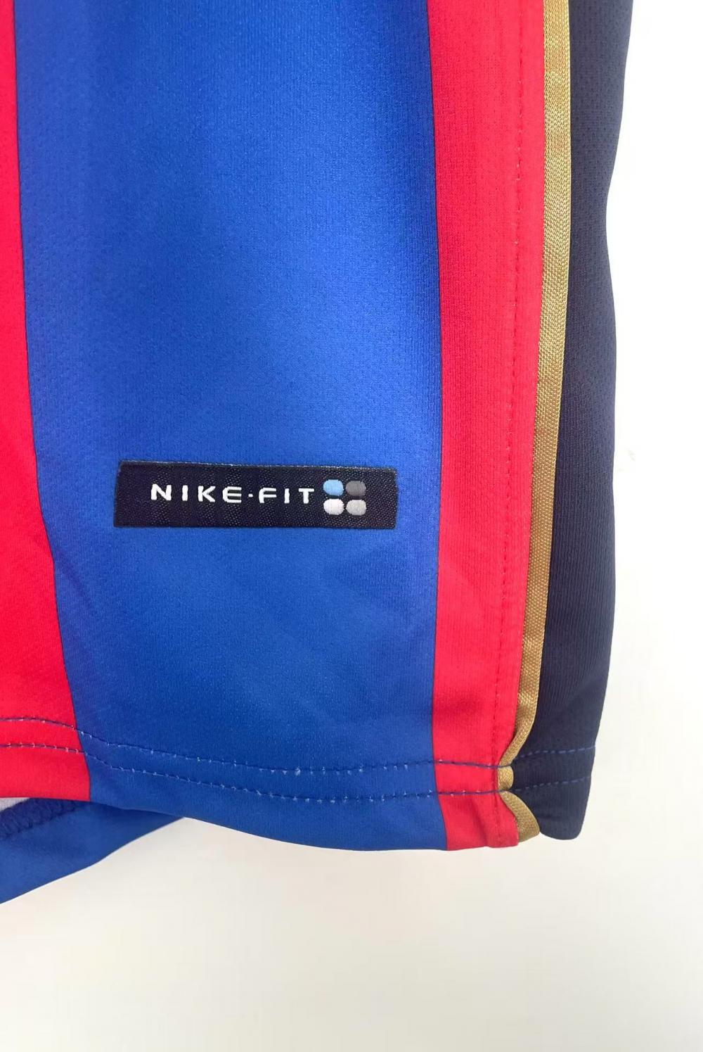 Barcelona Retro Home Jersey 01/02