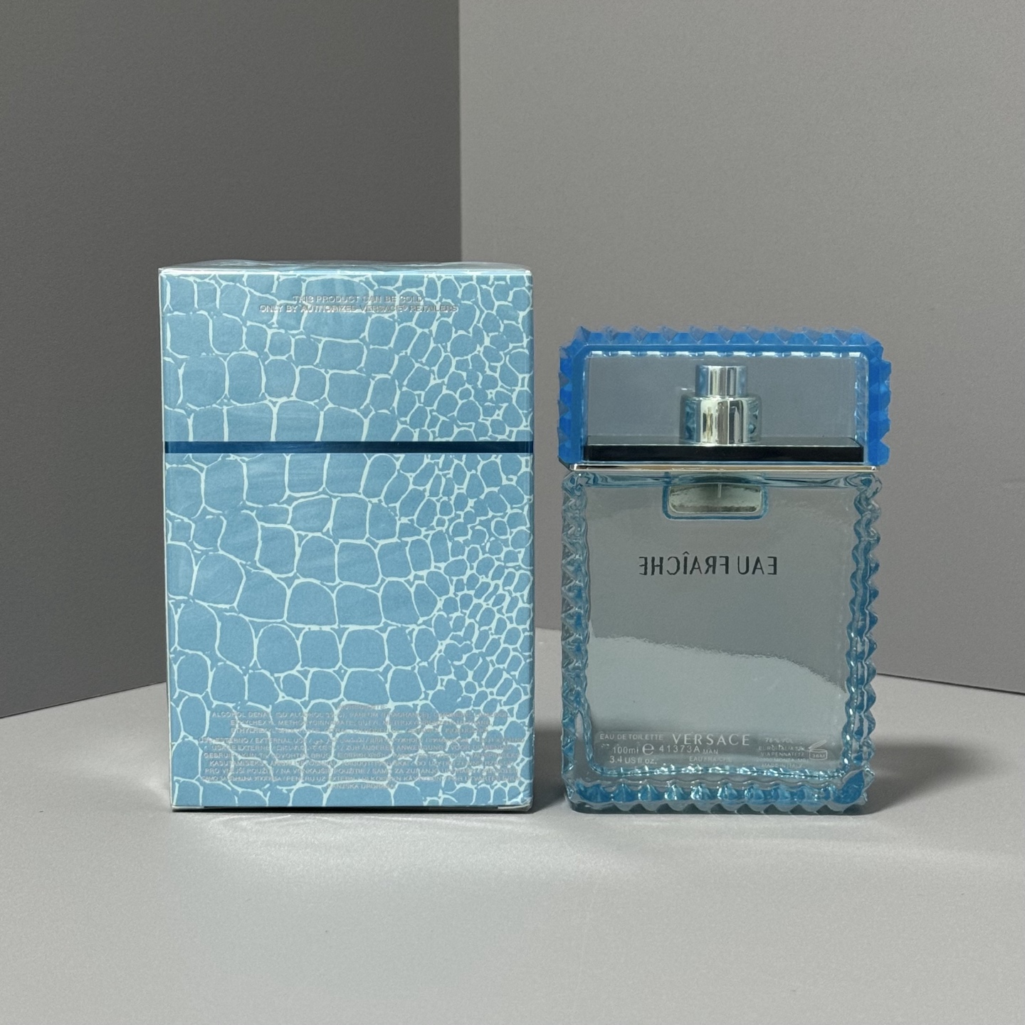 Versace Dylan Blue Pour Homme Eau de Toilette 100ml