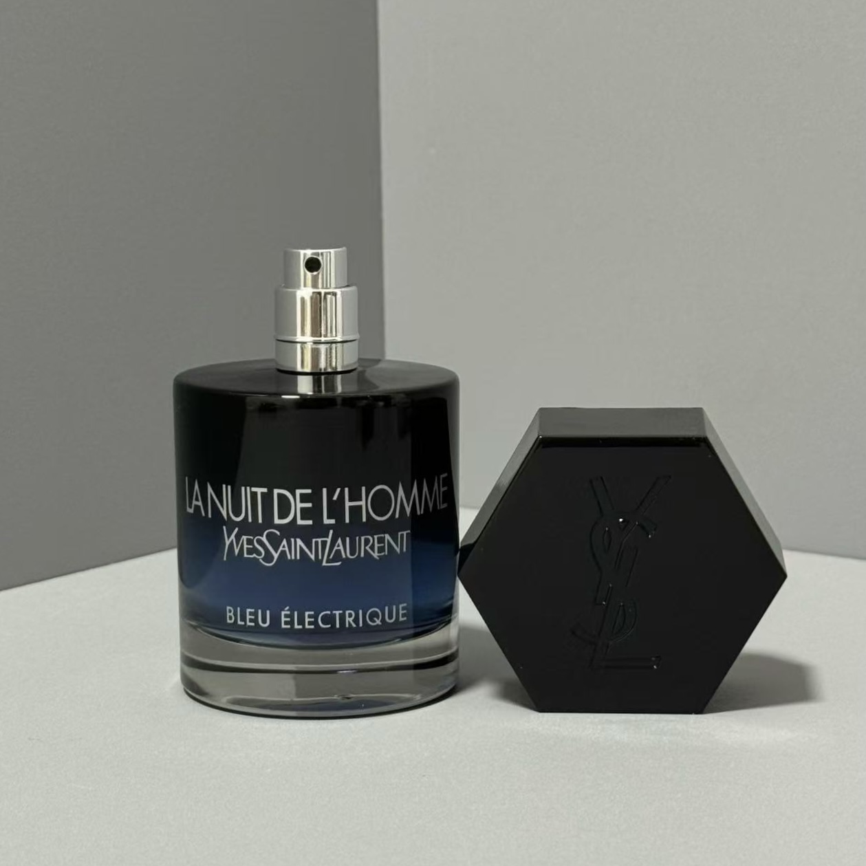 Yves Saint Laurent La Nuit de l'Homme Bleu Électrique Eau de Toilette 100ml