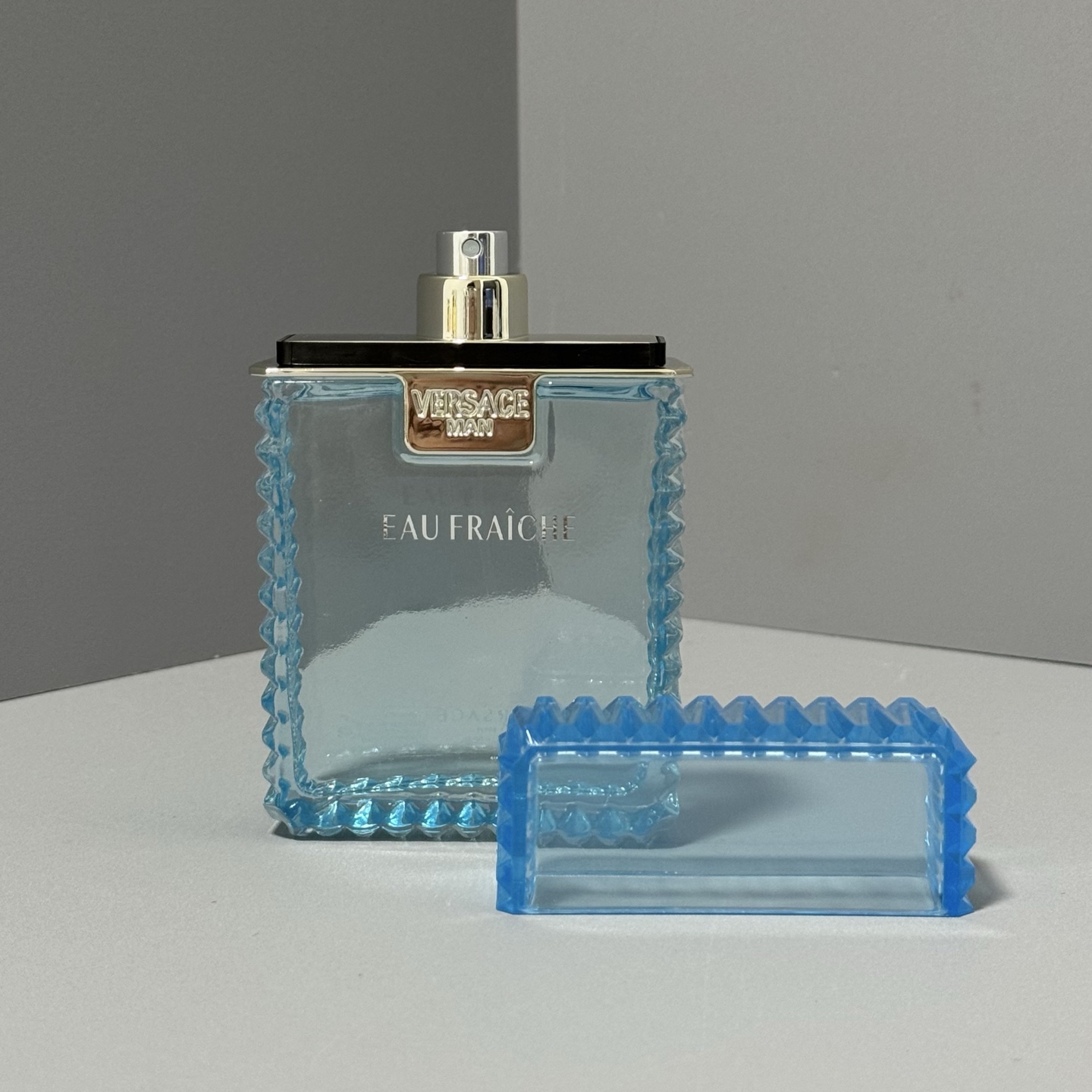 Versace Dylan Blue Pour Homme Eau de Toilette 100ml