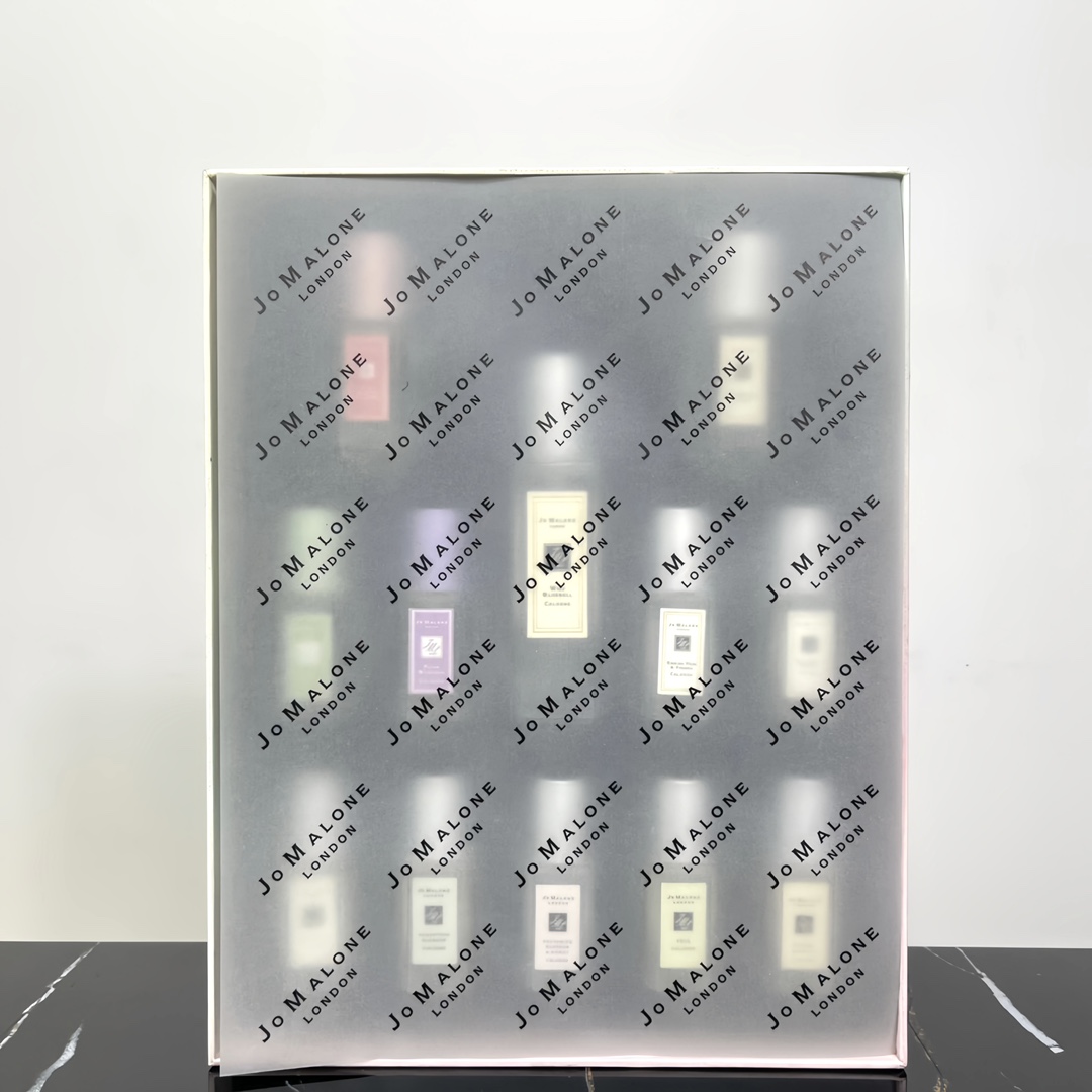 Jo Malone 12-Piece Perfume Gift Set