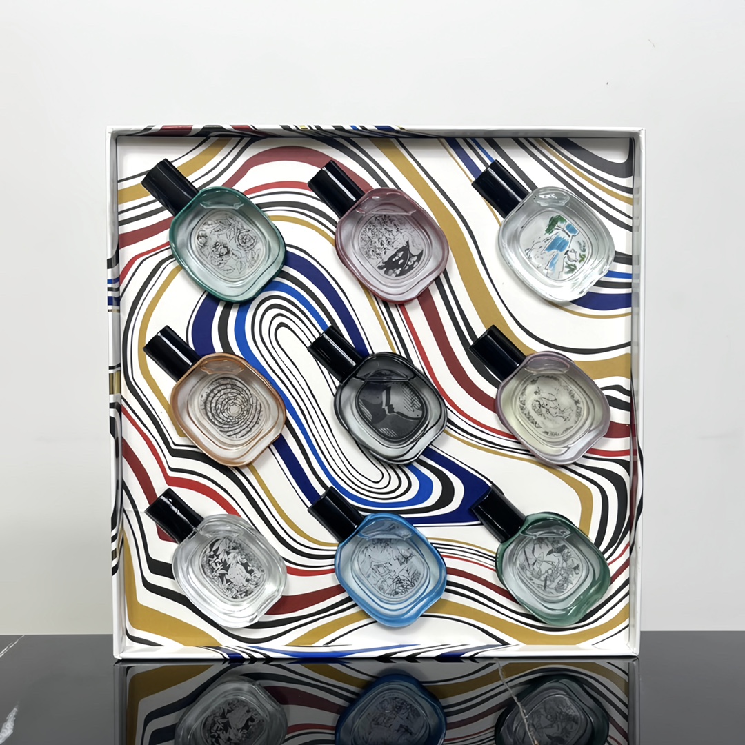 Diptyque 9-Piece Colorful Miniature Perfume Set 10ml*9