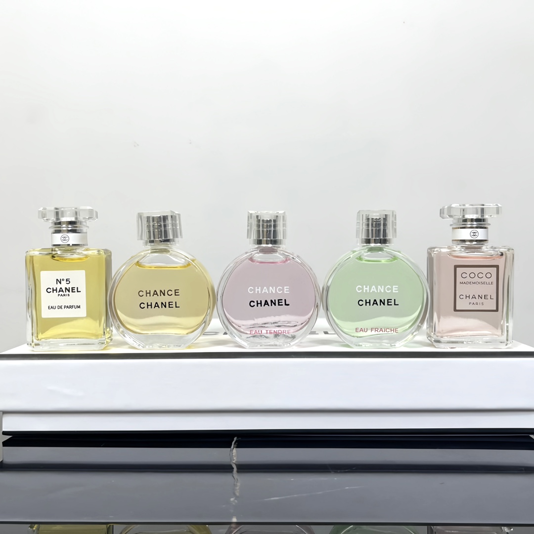 Chanel 5-Piece Mini Perfume Set 7.5ml*5