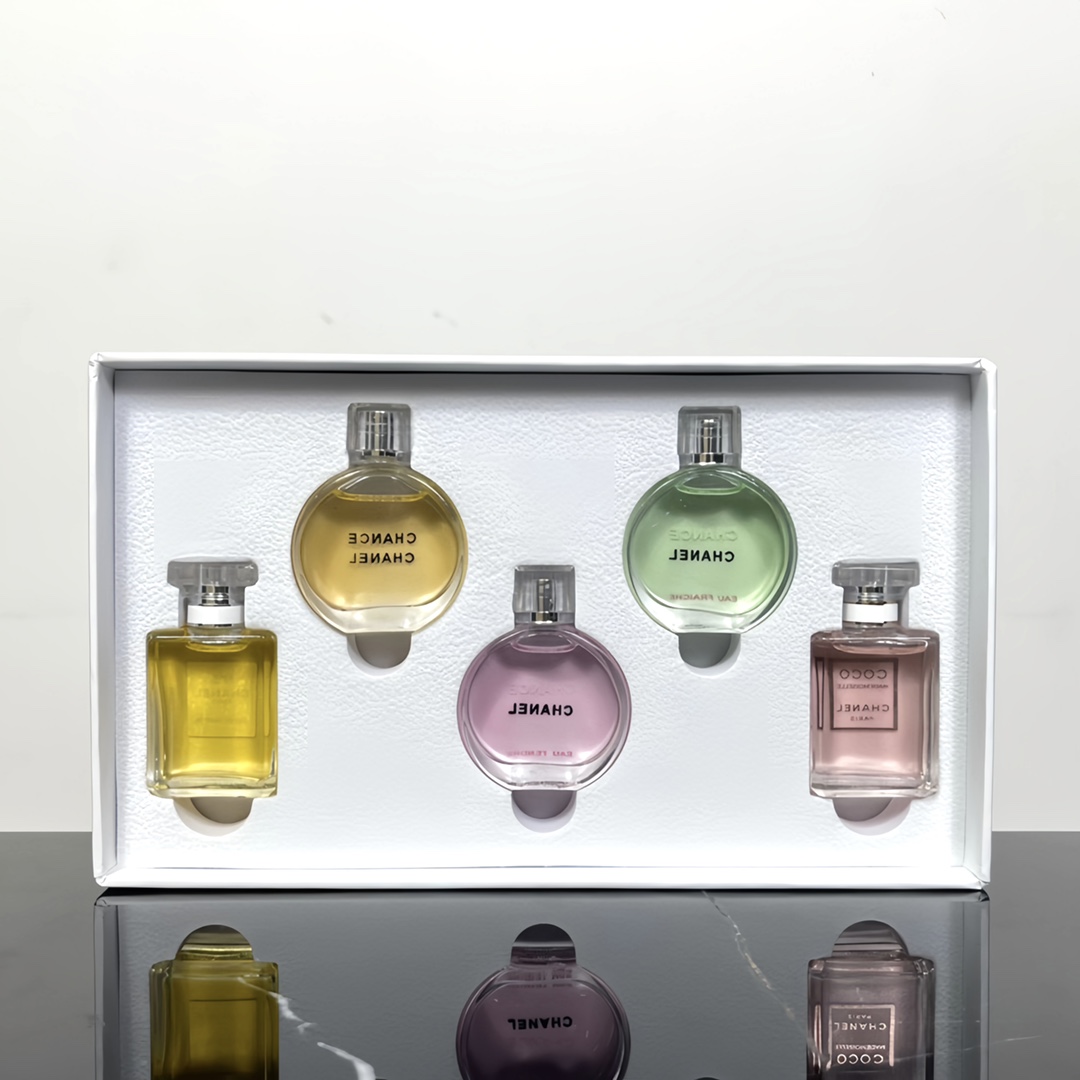 Chanel 5-Piece Mini Perfume Set 7.5ml*5