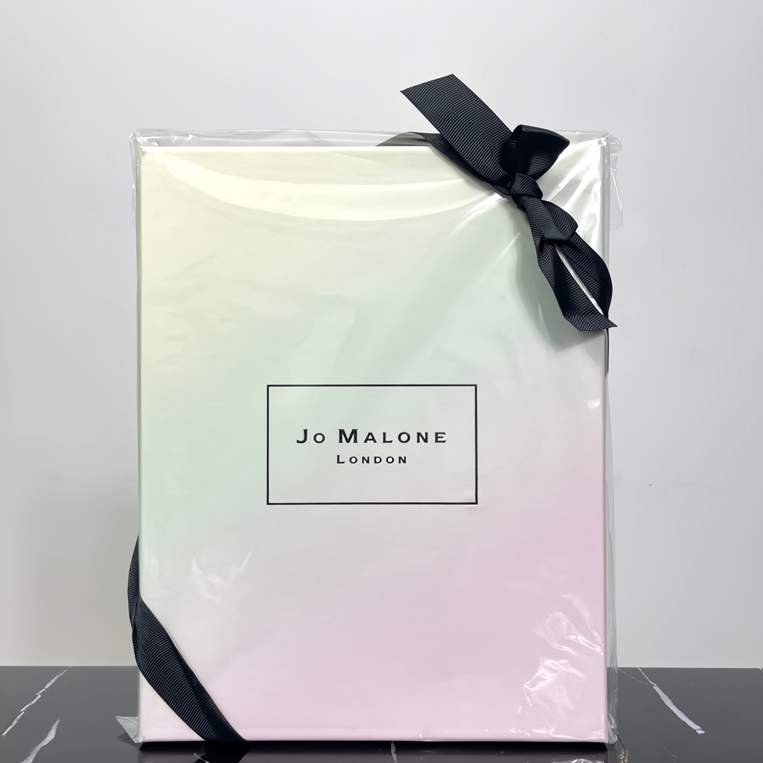 Jo Malone 12-Piece Perfume Gift Set