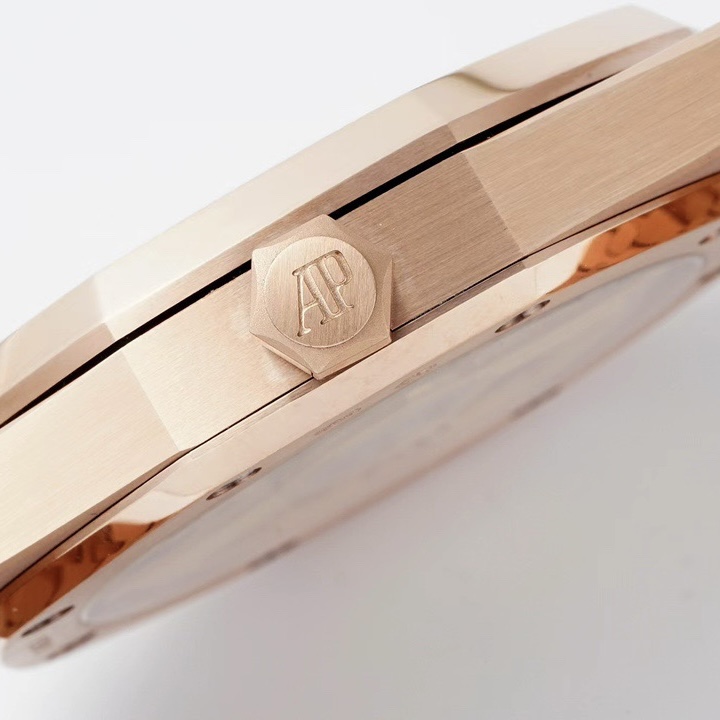 Audemars Piguet 15500 Integrated Movement Calibre 4302 Version, 41mm