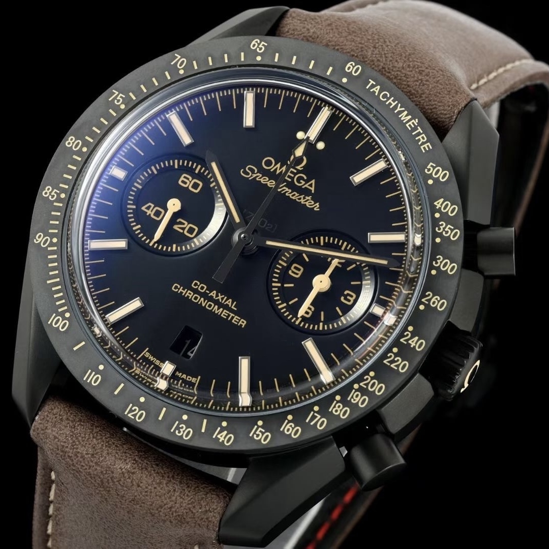 Omega Speedmaster Moonwatch Dark Side of the Moon 44.2mm