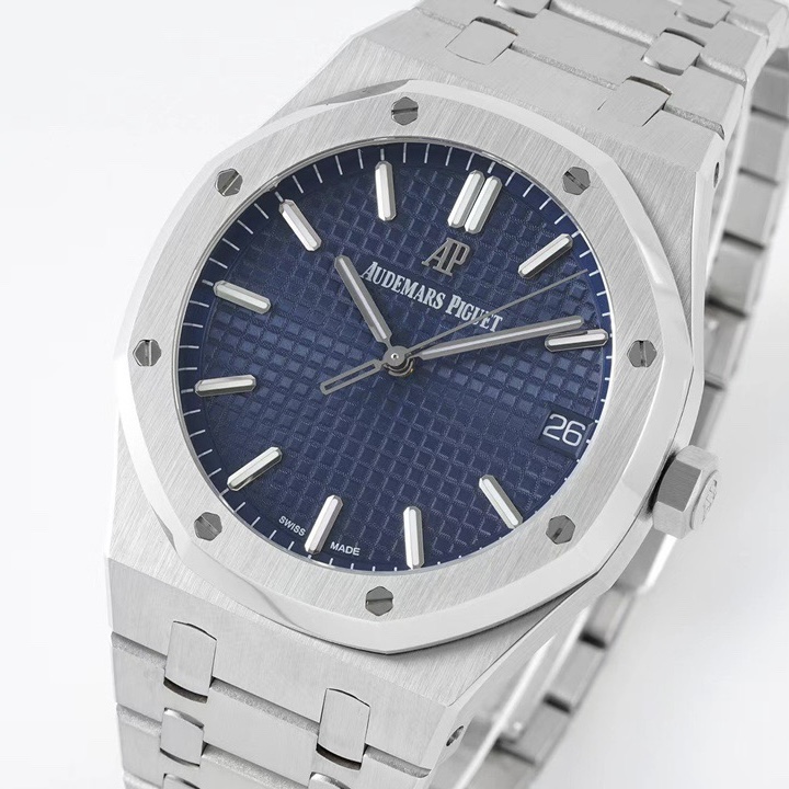 Audemars Piguet 15500 Integrated Movement Calibre 4302 Version, 41mm