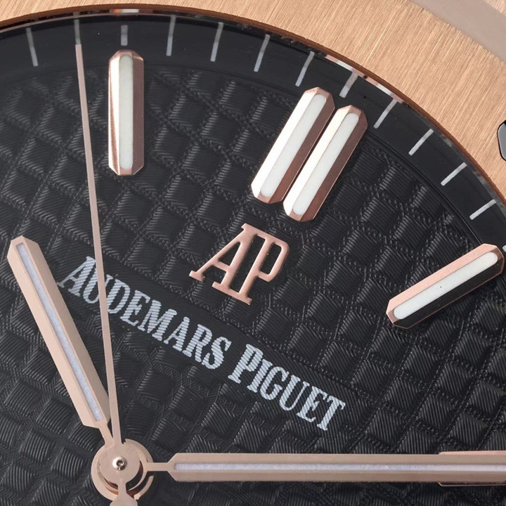 Audemars Piguet 15500 Integrated Movement Calibre 4302 Version, 41mm