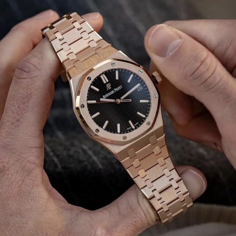 Audemars Piguet 15500 Integrated Movement Calibre 4302 Version, 41mm