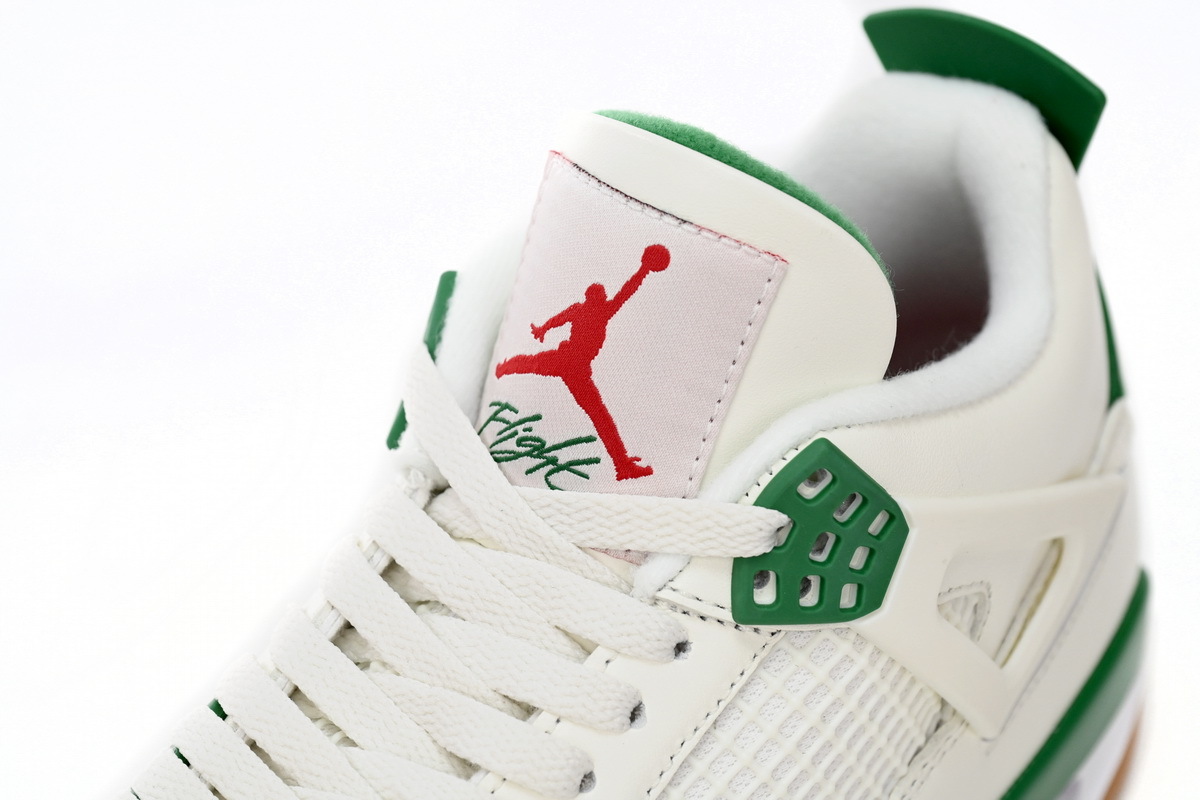 Nike SB x Air Jordan 4 Pine Green Calaite DR5415-103