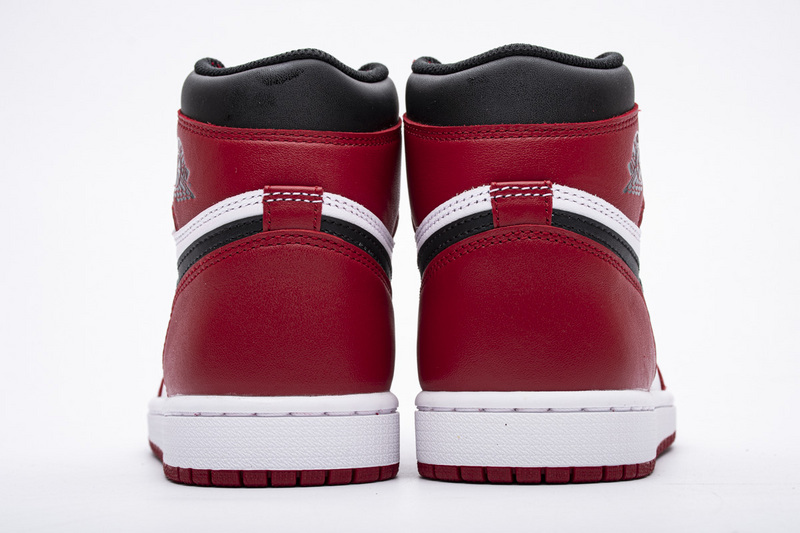 Air Jordan 1 High OG Chicago 555088-101
