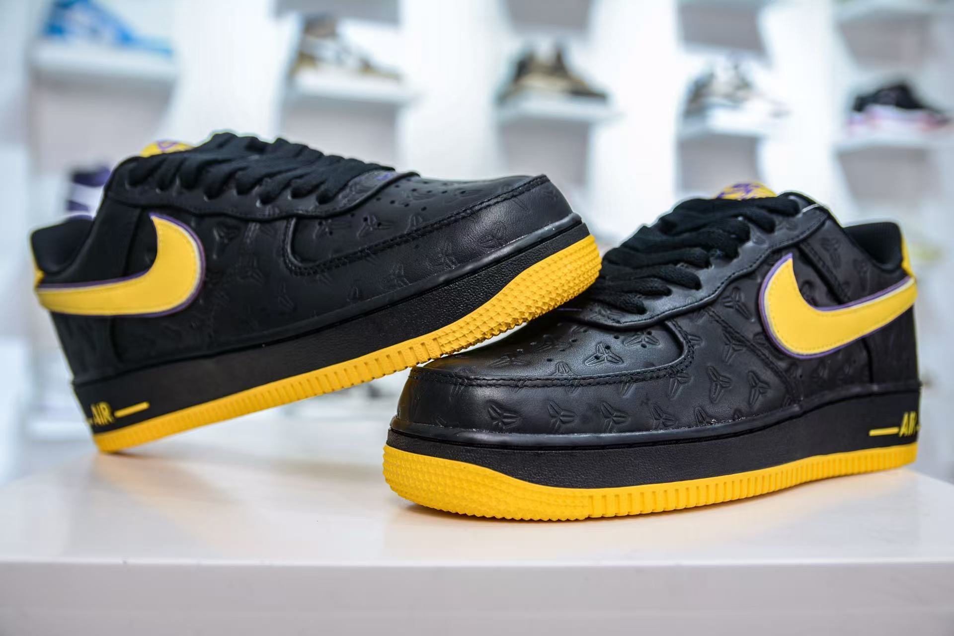 Nike Air Force 1 Low Kobe Bryant Lakers Away Black Yellow
