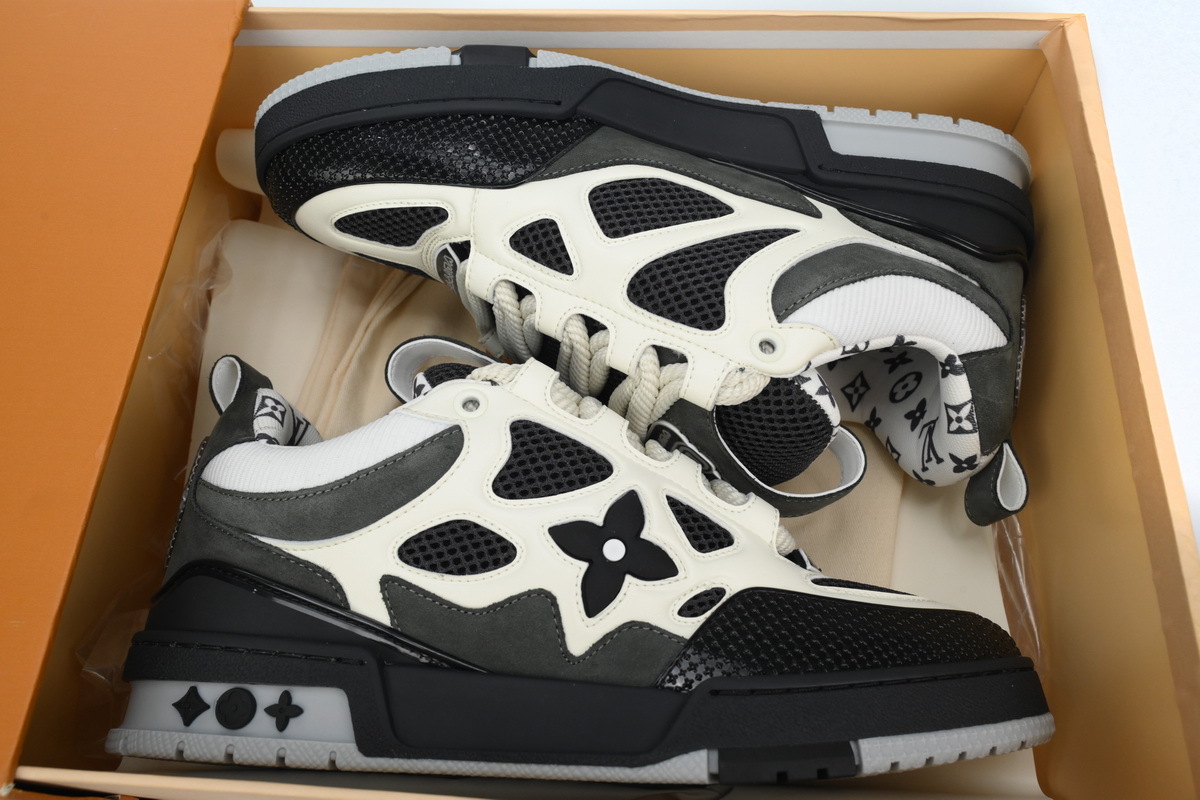 Louis Vuitton Leather Lace Up Fashionable Board Shoes Black Gray 1AC52M