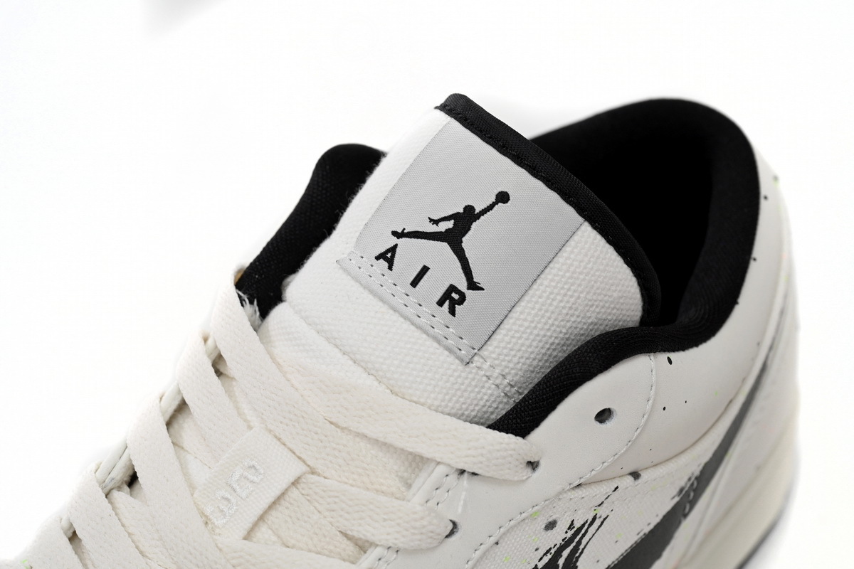 Jordan 1 Low SE Paint Splatter (GS) DH3295-100