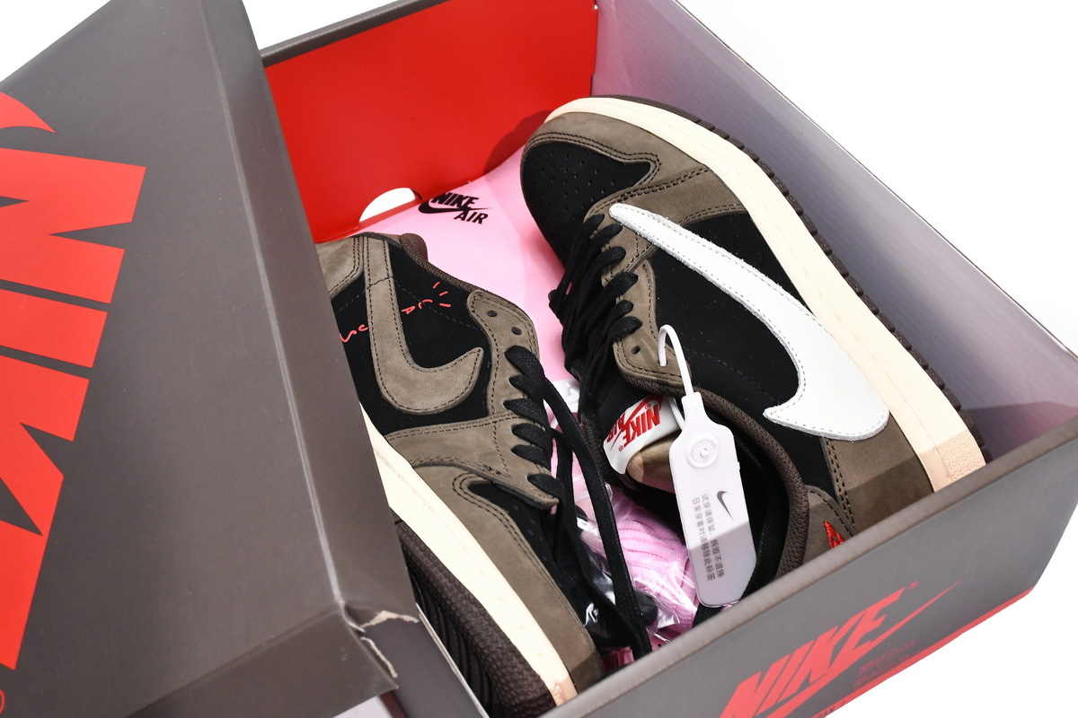 Travis Scott x Air Jordan 1 Low Mocha CQ4277-001