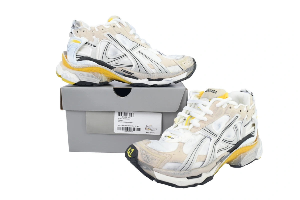 Balenciaga Runner Sneaker White Yellow 772767 W3RNY 9170 - ogsneaker