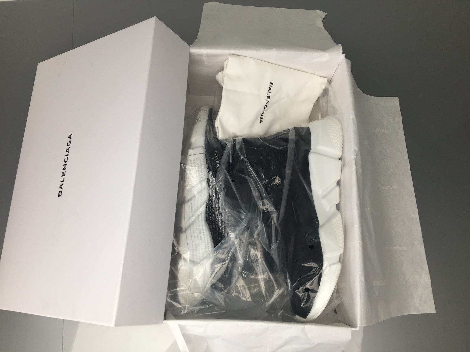 Balenciaga Speed Runner black and white