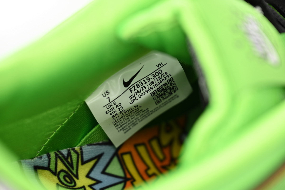 The Powerpuff Girls x Nike SB Dunk Low Buttercup FZ8319-300