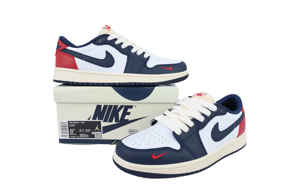 Air Jordan 1 Retro Low OG Howard University HQ2993-100