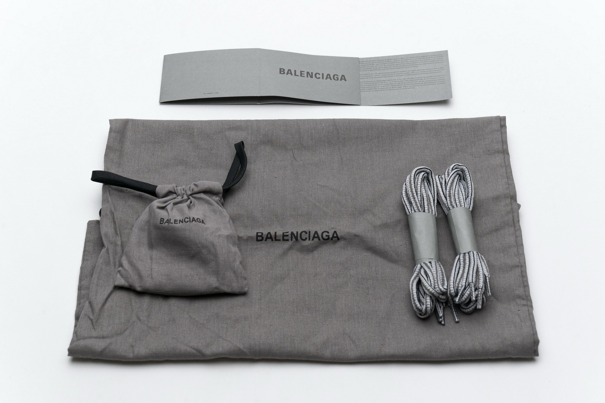 Balenciaga Track Tess S Grey LED Light 555032 W1GB7 1214 - ogsneaker