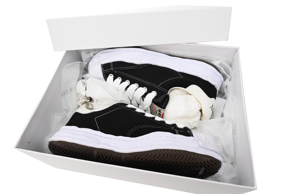 Maison MIHARA YASUHIRO OG Sole Canvas Low-top Sneaker Black And White Low NO.703