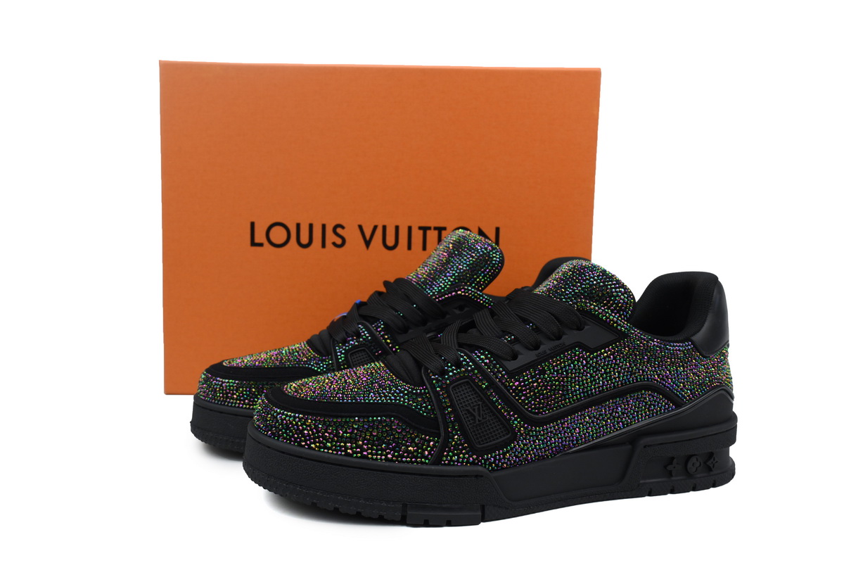 Louis Vuitton Trainer Black Rhinestones 1A815H
