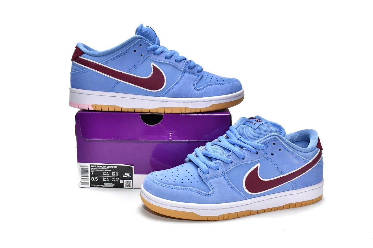 Nike SB Dunk Low Philadelphia Phillies DQ4040-400