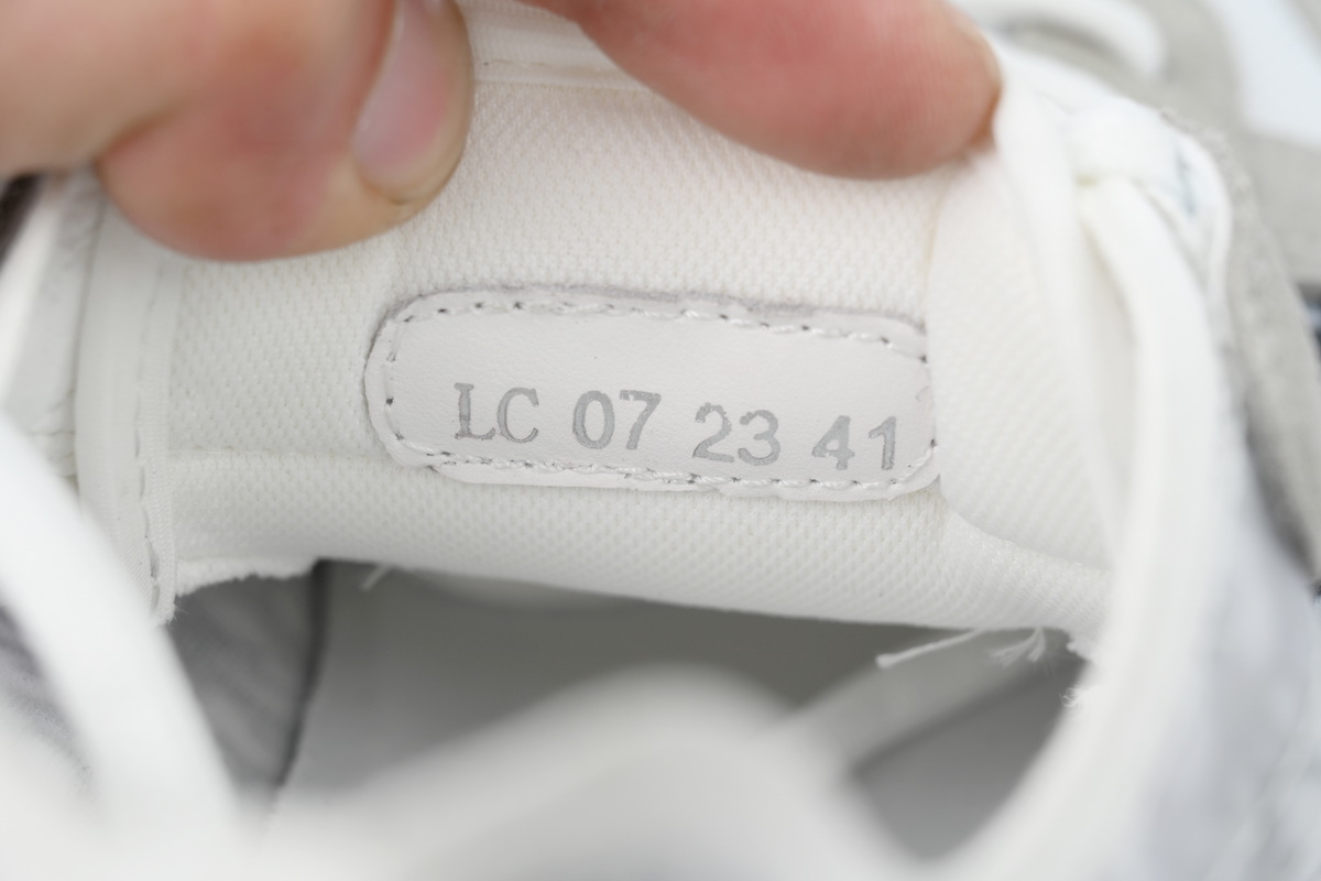 Dior B25 Runner Gray Suede 3SN283ZMI_H865