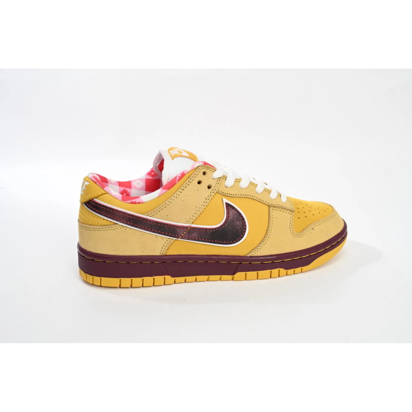 Nike SB Dunk Low Yellow Lobster 313170-137566