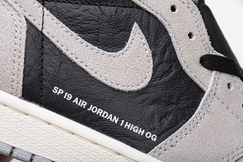 Jordan 1 Retro High Neutral Grey Hyper Crimson 555088-018