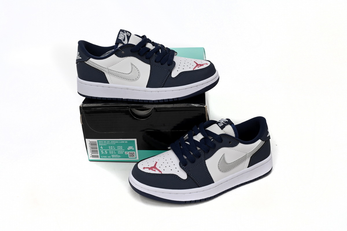 Jordan 1 Low SB Midnight Navy CJ7891-400