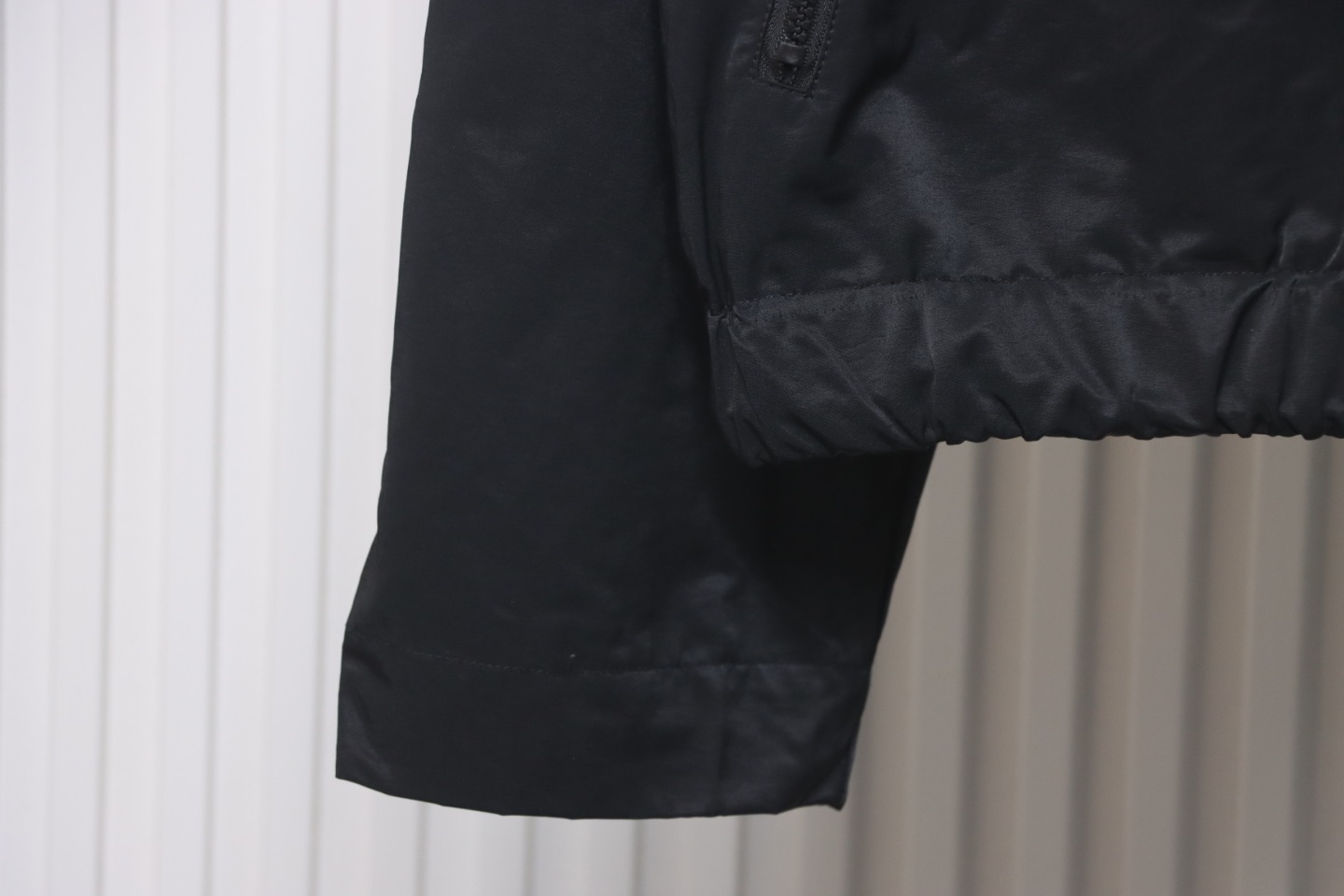 Bottega Veneta Contrasting Zipper Tech Nylon Jacket In Black - ogsneaker