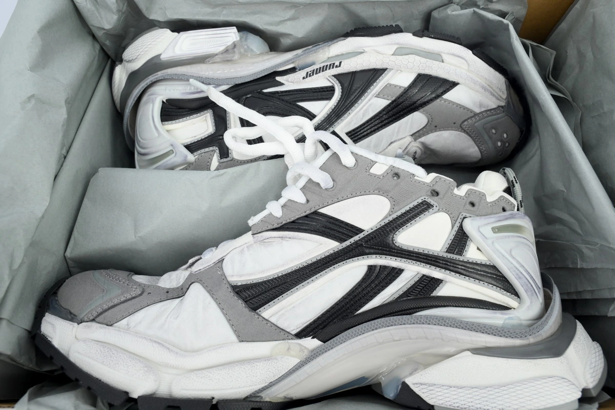 Balenciaga Runner Sneaker Grey White Black 772774 W3RNY 9012 - ogsneaker
