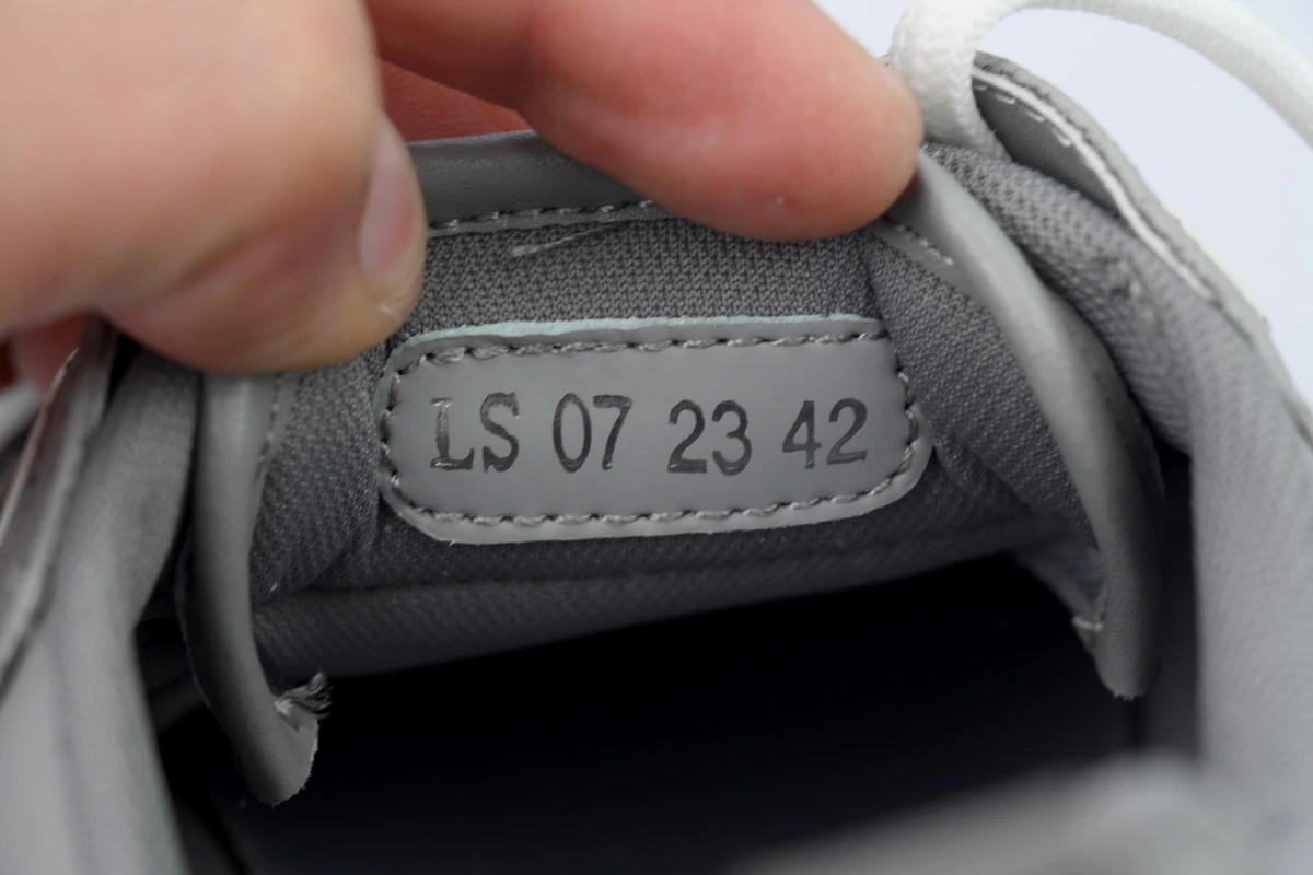 Dior B25 Runner Grey Smooth Calfskin Oblique Jacquard
