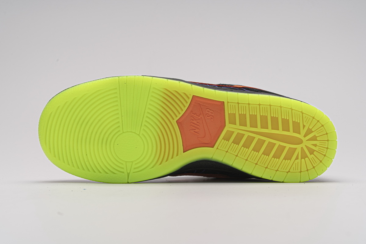 Nike SB Dunk Low Night Of Mischief Halloween Black and Orange BQ6817-006