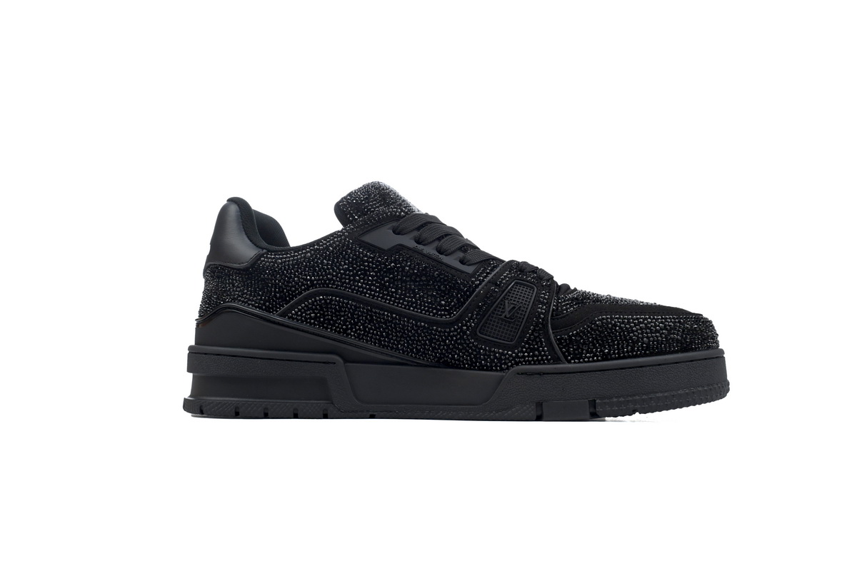 Louis Vuitton Trainer Full Black Diamond Sneakers