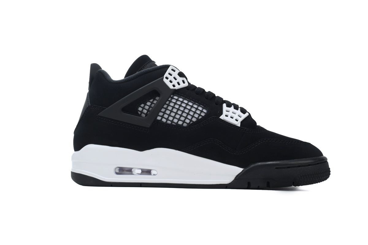 Air Jordan 4 Retro “White Thunder” FQ8138-001